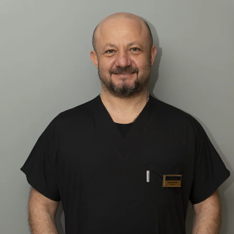 Dt. Murat Bostancı, ärztliches Team