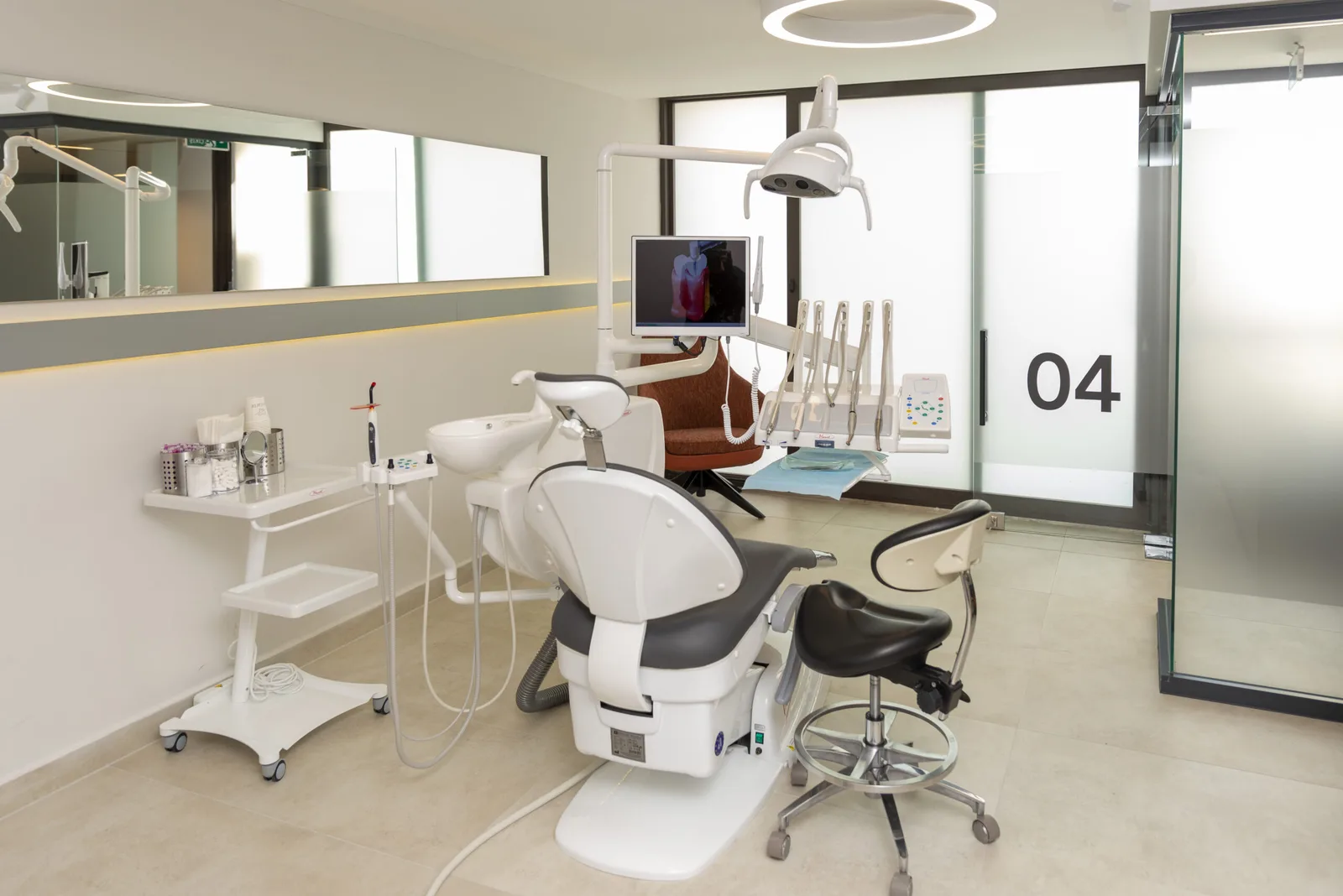Sala de tratamiento dental de DENTARTE Çeşme