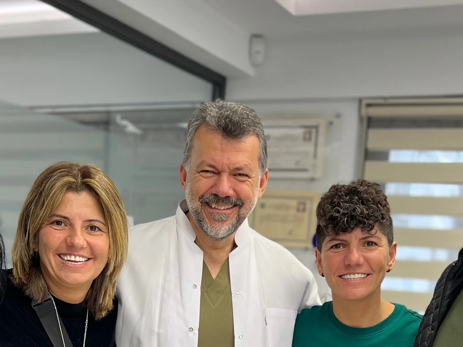 El dentista Uğur Erçiftci, fundador de Dentasey