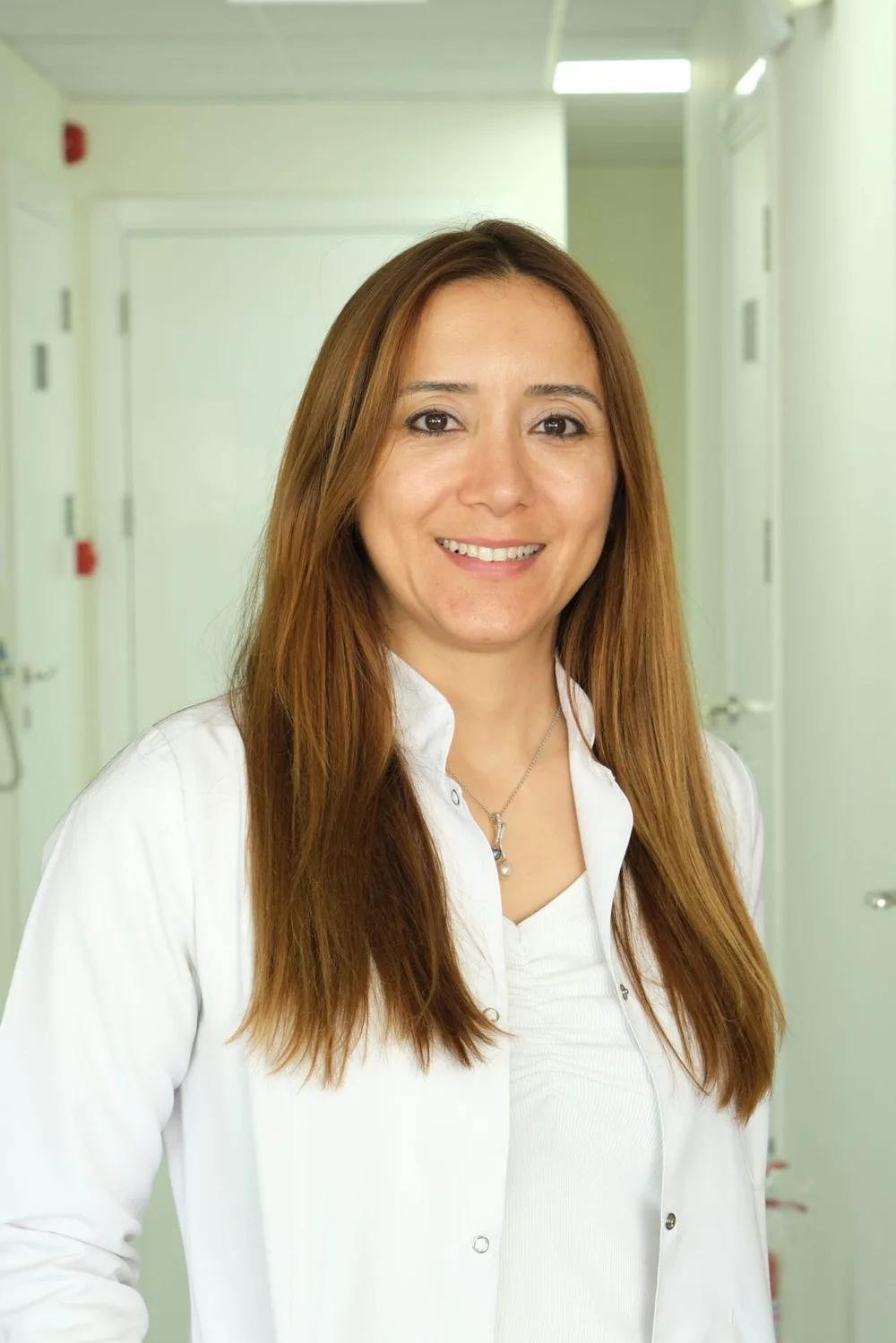 Dr. Dt. Gülin Tulu Katı, ärztliches Team