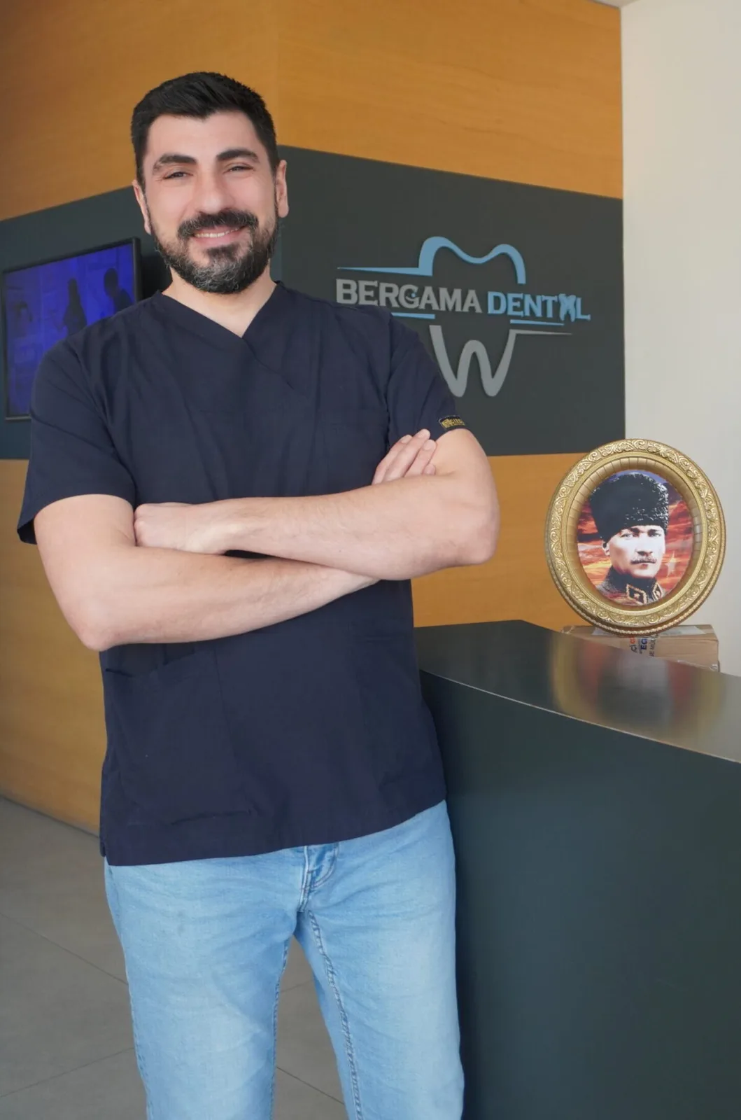 Uzm. Dt. Bünyamin Çalışan, ärztliches Team