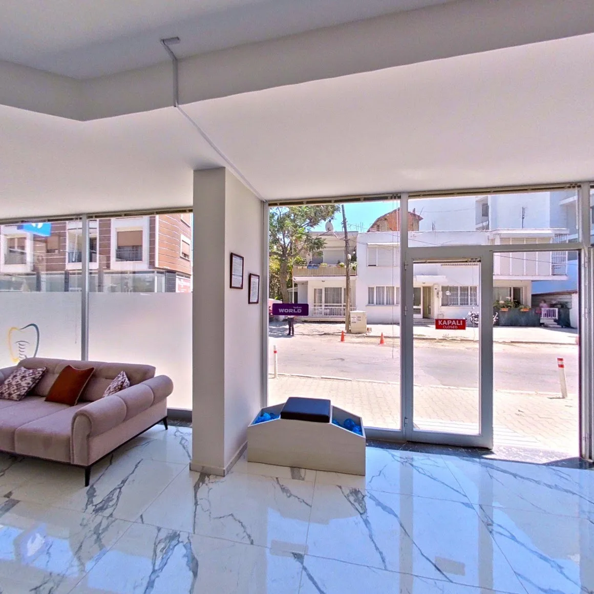 Street-facing entrance lounge at Private Dent Seferihisar