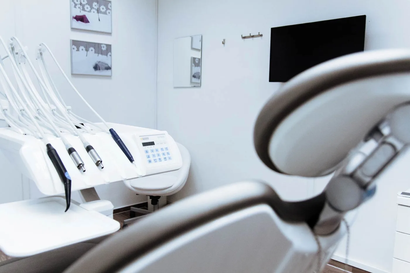 Torosdent dental treatment room and equipment