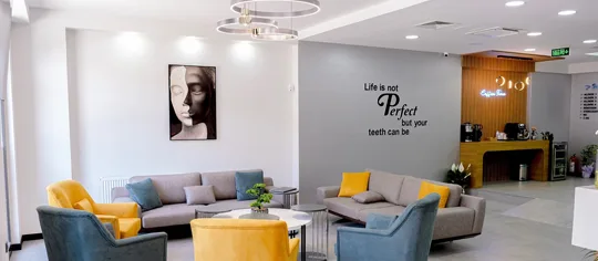 SVS Clinic Izmir waiting and reception area