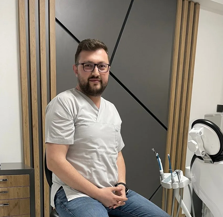 Uzm. Dt. Enes Kılıç, medical team