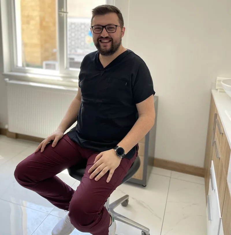 Specialist Dentist Enes Kılıç in the clinical setting