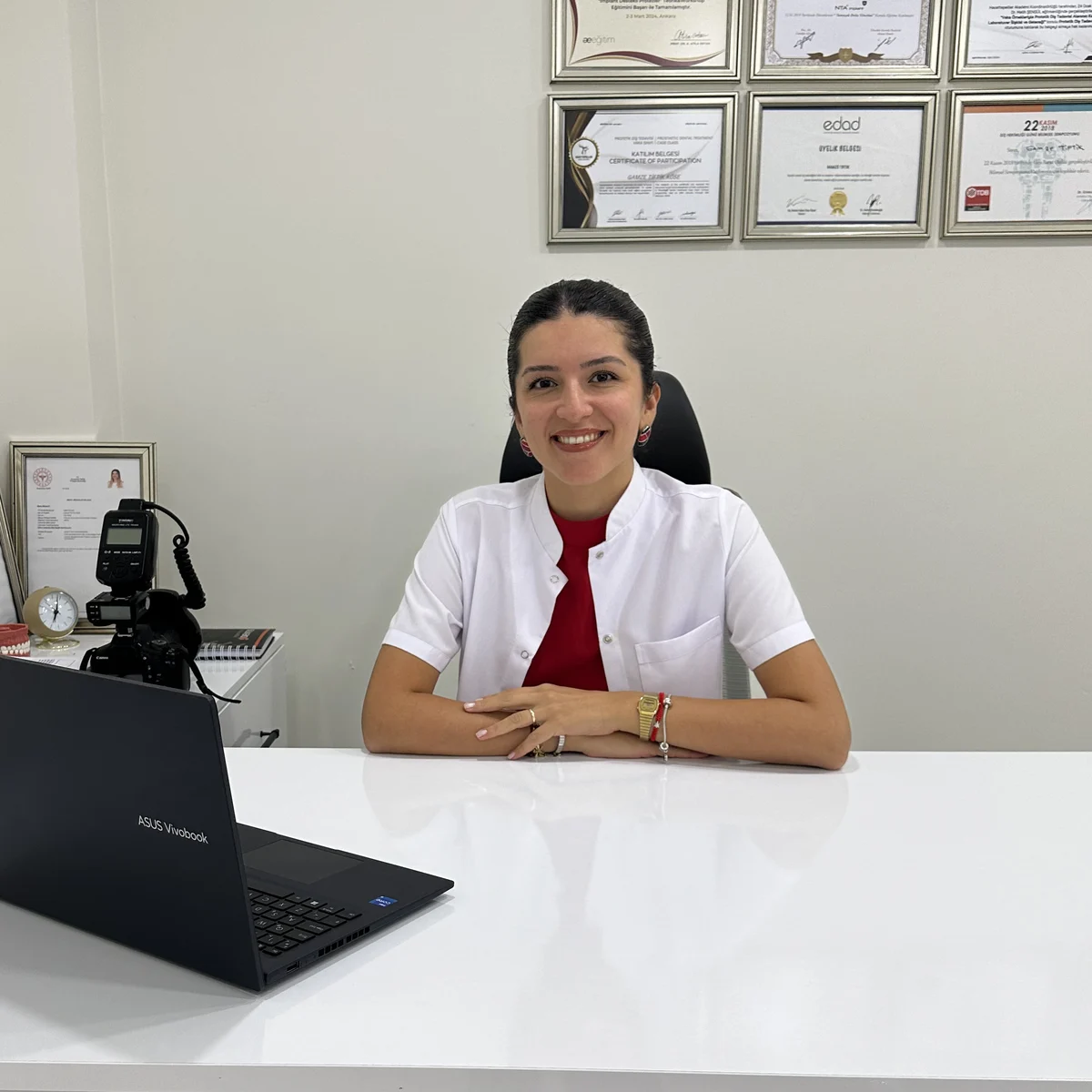 Dt. Gamze Tiftik Köse, medical team