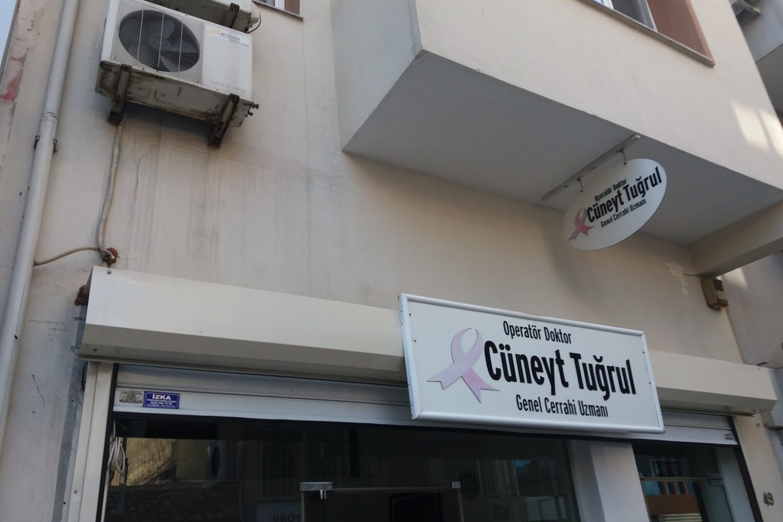 Op. Dr. Cüneyt Tuğrul — Breast Surgery — klinik fotoğrafı