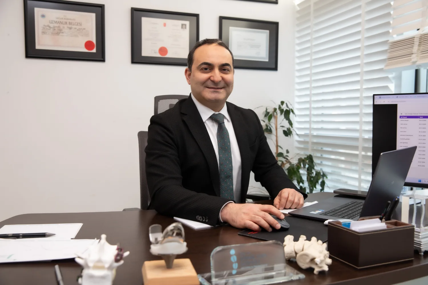 Assoc. Prof. İsmail Safa Satoğlu in his practice office