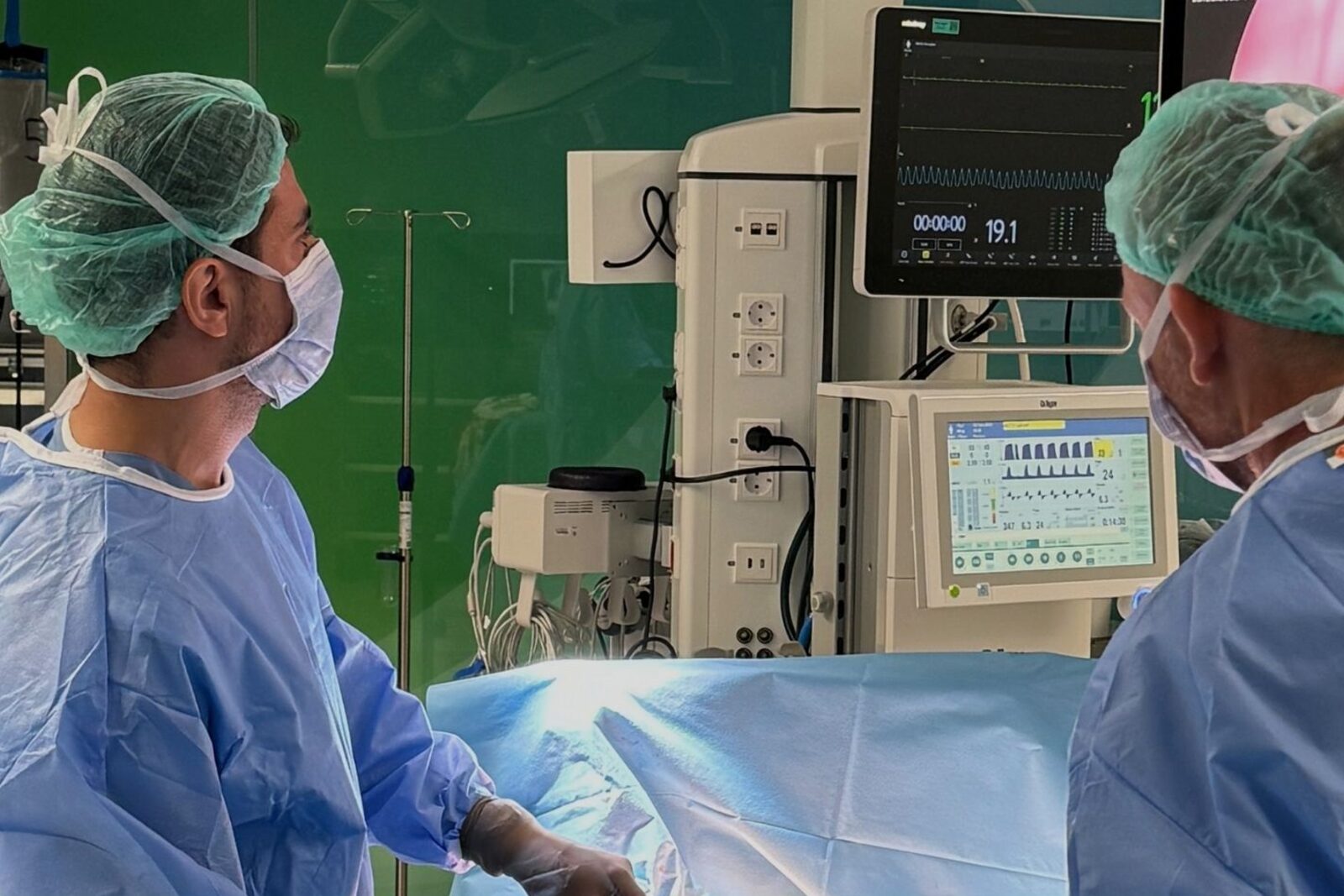 Dr. Pectus — Assoc. Prof. Hasan Ersöz — clinic photo
