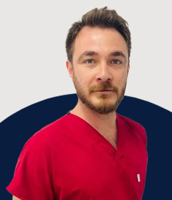 Dt. Berkin Kaya, equipo médico